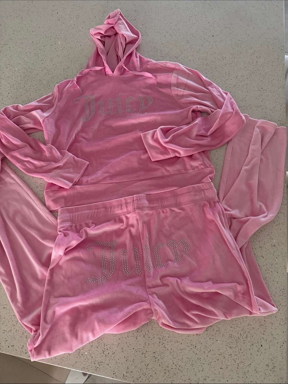 NWOT Juicy Couture Pink Velour Hoodie & Shorts Set with Rhinestone Logo